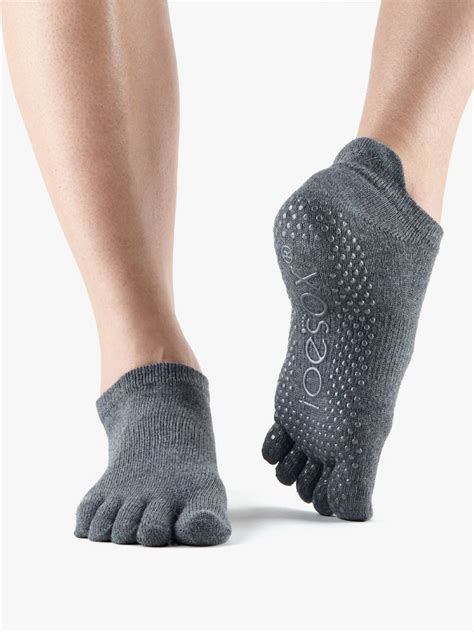 Toesox Full Toe Low Rise Grip Socks Charcoal Grey Yogamatters