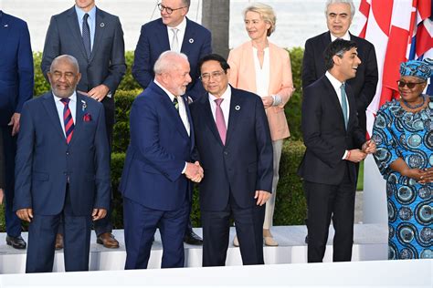 Saiba quem é quem na foto oficial da cúpula do G7