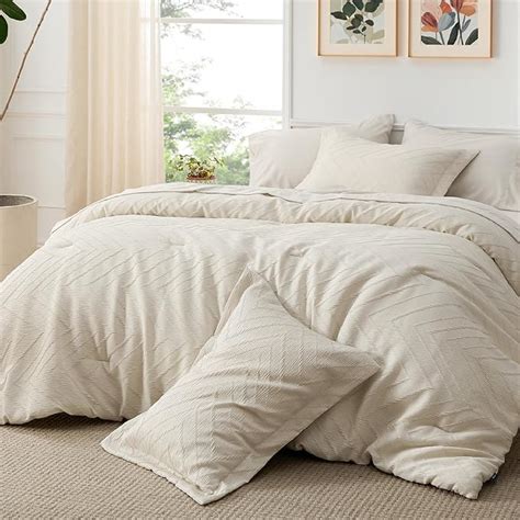 Amazon.com: Bedsure King Comforter Set - 7 Pieces Folding Crease ...