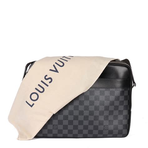 Louis Vuitton Damier Graphite Trocadero Messenger Pm For Sale At Stdibs