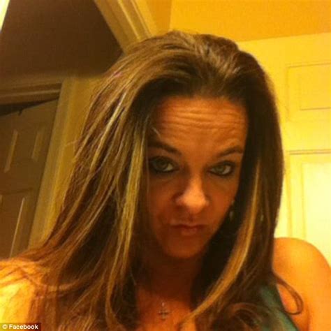 Naked Arizona Woman Breaks Ankle Jumping Out Of Year Old Boy S Window Daily Mail Online