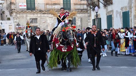 Scicli La Cavalcata Di San Giuseppe Cavallo Magazine