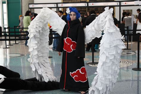 Anime Expo 2010 Cosplay Images Pictures People In Costumes Convention Floor