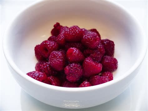 Raspberry Berry Food Plate Dessert Free Image From Needpix