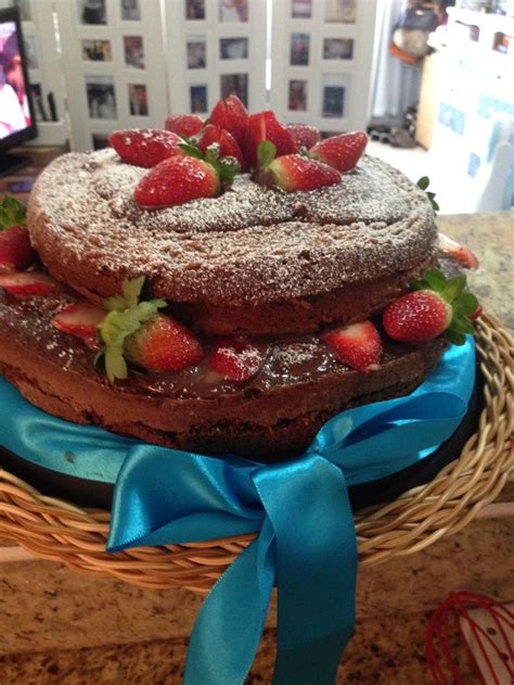 Naked Cake Moranguinho Naked Cake Cake