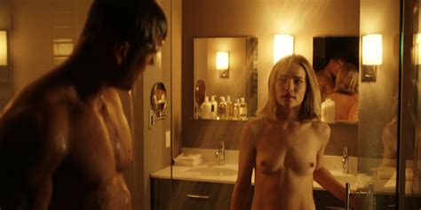 Willa Fitzgerald Nude In Reacher Celebs Roulette Tube