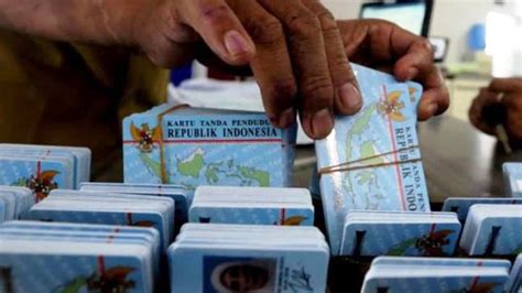 Tingkatkan Pelayanan Disdukcapil Pangandaran Siapkan Ribu Keping