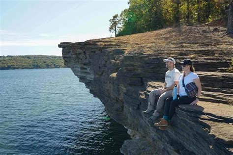 How To Hike The Burnt Cabin Cliff Trail At Lake Tenkiller The