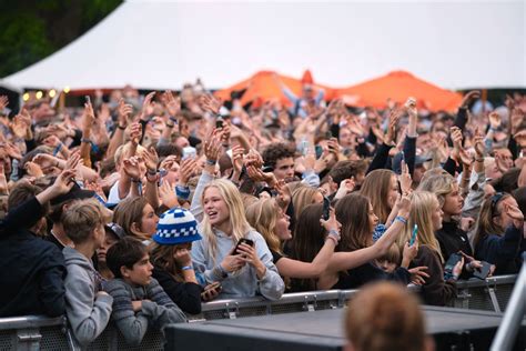 Sommersol I Bakkerne Bramslev Bakker Frembringer En Nyskabende Musik