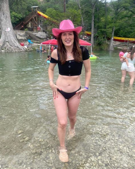 Addison Raes Mom Sheri Easterling Turns Heads In A Black Bikini