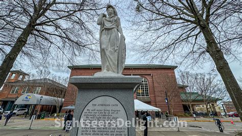 Statue of Athena - Sightseers' Delight