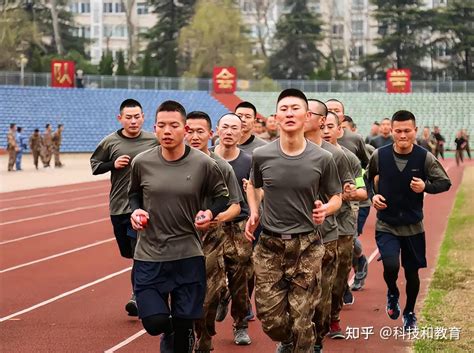 全国27所军校划分四档，第一档是人间理想，第四档适合中等生报考。 知乎