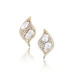 Pair Of Baroque Cultured Pearl And Diamond Brooches Paire De Broches