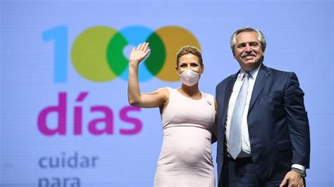 La Primera Dama Fabiola Yañez Será Operada De Una Hernia Umbilical Tan Medios