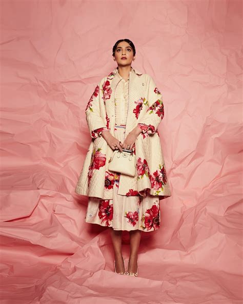 Sonam Kapoor Ahujas Péro Quilted Coat And Skirt Set Will Inspire You