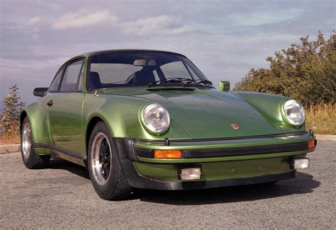 1975 Porsche 911 Turbo 3.0 Coupe (930) - price and specifications