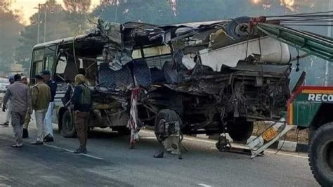 12 Dead 30 Injured In Head On Collision Between Bus And Truck In Assam