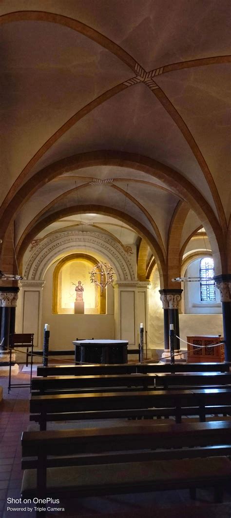 crypt  electricladystudios  deviantart