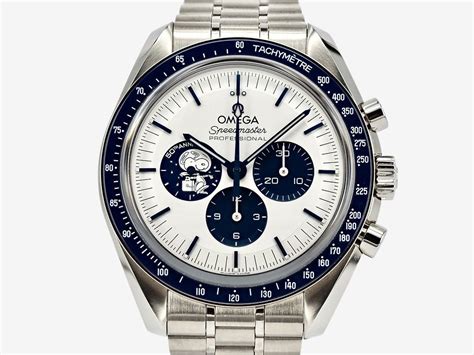 2021 Omega Speedmaster Professional Silver Snoopy Award Vintage