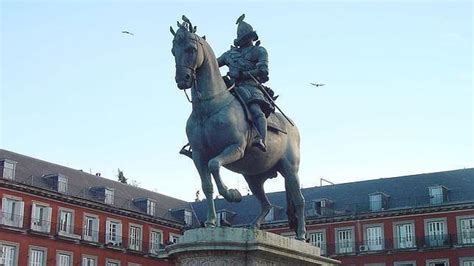 ¿por Qué Estaba Llena De Huesos La Estatua Ecuestre De La Plaza Mayor