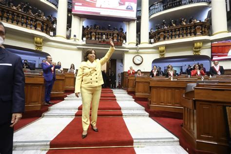 Dina Boluarte Asume Como La Primera Presidenta De Perú Galería