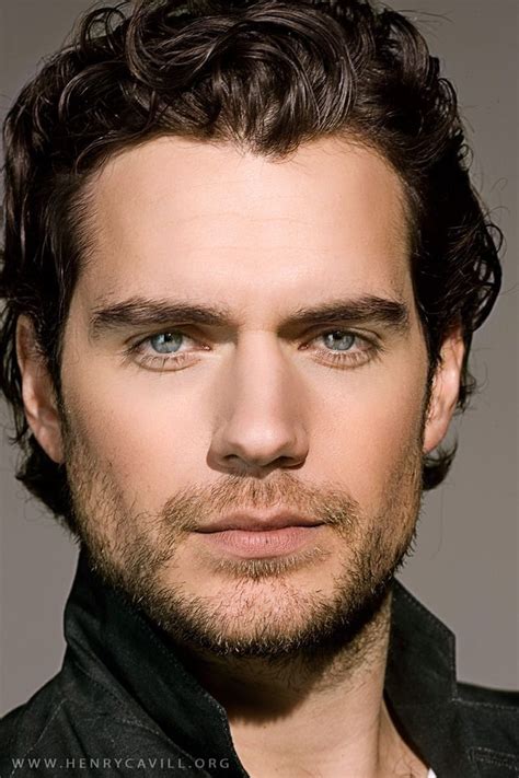 Pin By Lydias Romance On Heroes Henry Cavill Beautiful Men