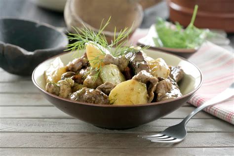 Castañetas guisadas con champiñones y patatas Gurmé