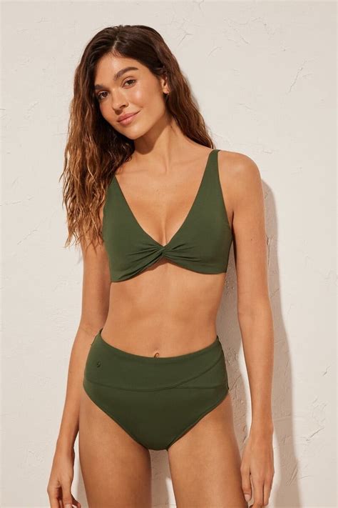 BIKINI VIENTRE PLANO El Bikini Efecto Vientre Plano Que Causa Furor Y Que Llevaremos En