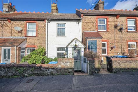 St Marys Road Burgess Hill Rh15 3 Bed Terraced House For Sale £330 000