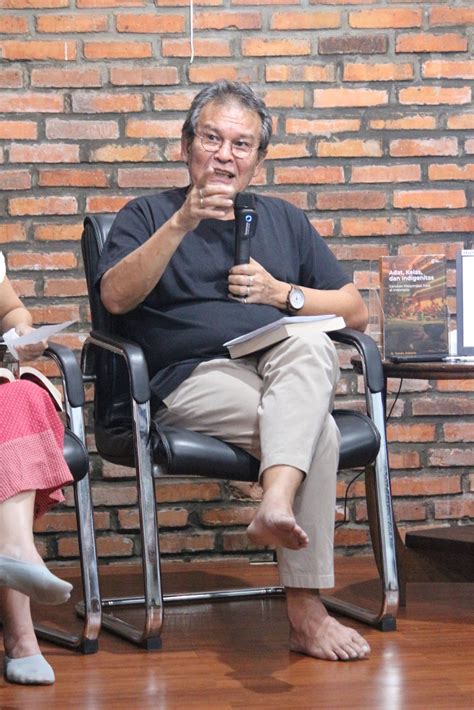 Humavoice Lima Poin Utama Buku Adat Kelas Dan Indigenitas Gerakan