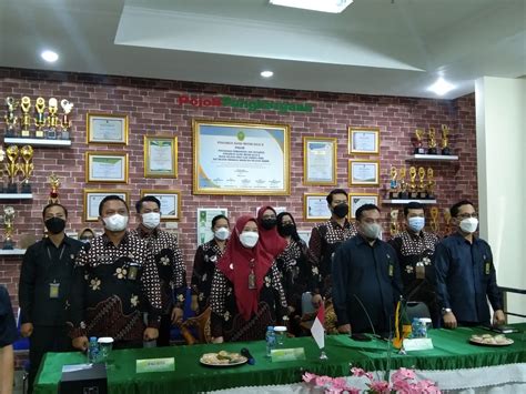 Pengurus Cabang Ikatan Hakim Indonesia Ikahi Mentok Mengikuti Acara