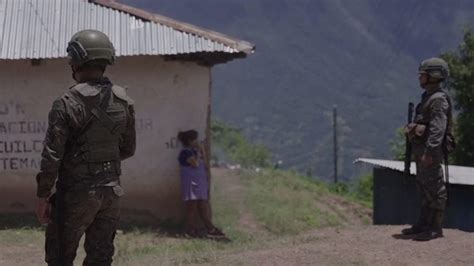 Mexicanos En Chiapas Huyen A Guatemala Por La Violencia N