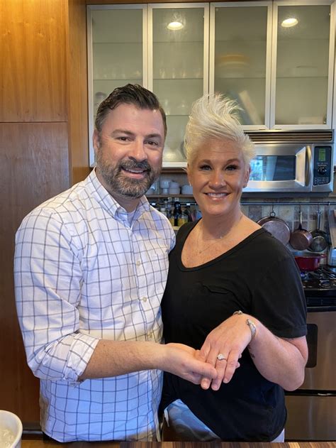 Food Network's Anne Burrell engaged to Stuart Claxton