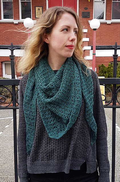 Ravelry Mexican Manteleta Pattern By Bonnie Groening