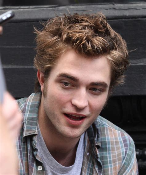 Robert Pattinson As Edward Cullen Hairstyle Pictures Celebrities