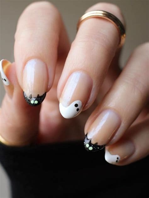 Spooky Ghost Nails For Halloween Chasing Daisies