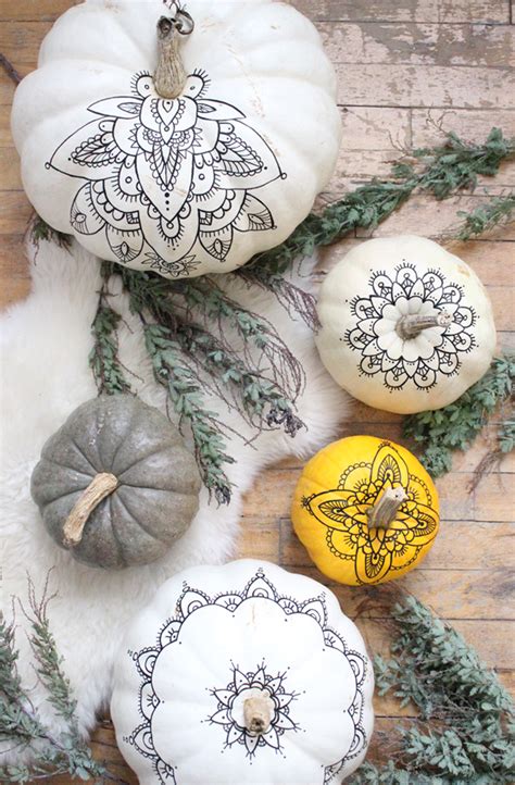 Henna Pumpkins DIY - A Boho Halloween Free Henna Template Download