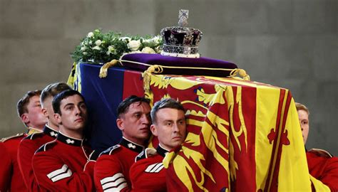 Les fans royaux ont repéré un invité spécial aux funérailles de la