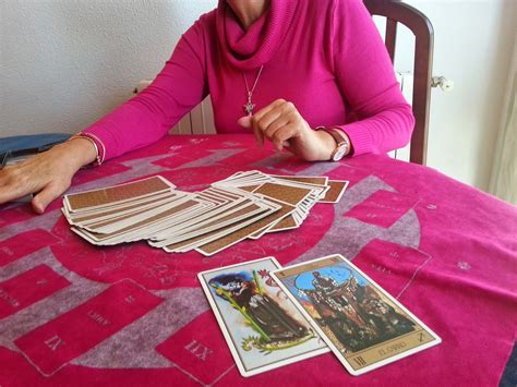 Lánzate a interpretar el Tarot El futuro en tus manos