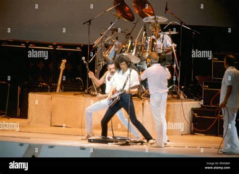 Live Aid 1985 Queen Hi Res Stock Photography And Images Alamy