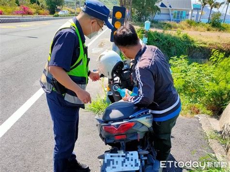 高雄男騎車到恆春途中「顧路」 警即時「加油」揪甘心 Ettoday地方新聞 Ettoday新聞雲