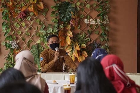 Komunikasi Publik Pemerintah Di Masa Krisis Klaten