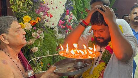 Adipurush Director Om Raut Prays At Powerful Hyderabad Temple