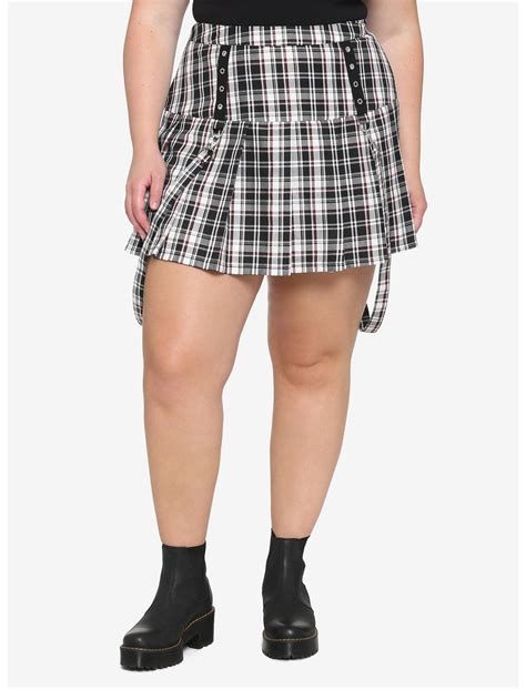 Black White And Red Plaid Grommet Suspender Skirt Plus Size Hot Topic