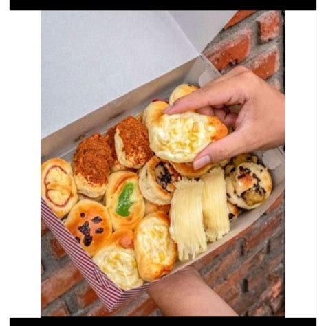 Jual Roti Unyil Venus Khas Oleh Oleh Bogor Shopee Indonesia