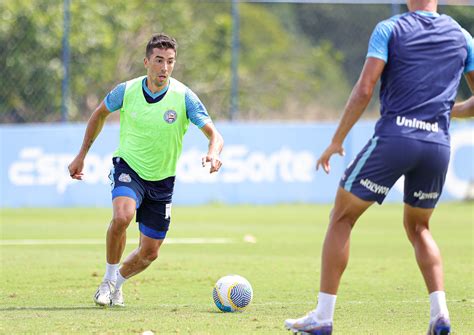 Jornal Correio Bahia Tem Retorno De Meia Para Duelo Contra O Flamengo