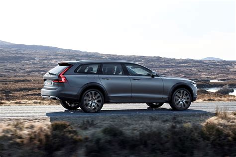 Volvo Unveils First Ever V90 Cross Country Wagon Volvo Cross Country