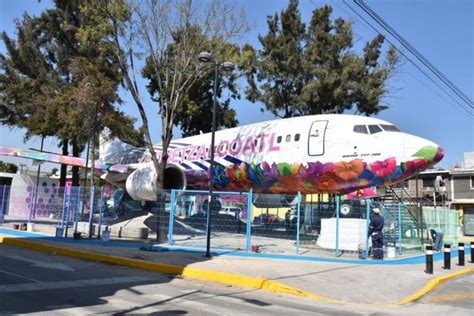 Nuevo avión biblioteca en Iztapalapa tiene simulador de vuelo