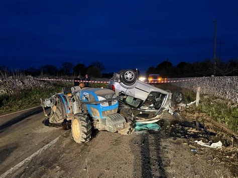 Gravissimo Incidente Nel Barese Scontro Tra Auto E Trattore Ferite