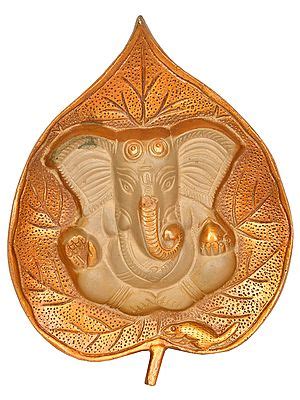 Pipal Leaf Ganesha With Trishul On Forehead Wall Hanging Statue In